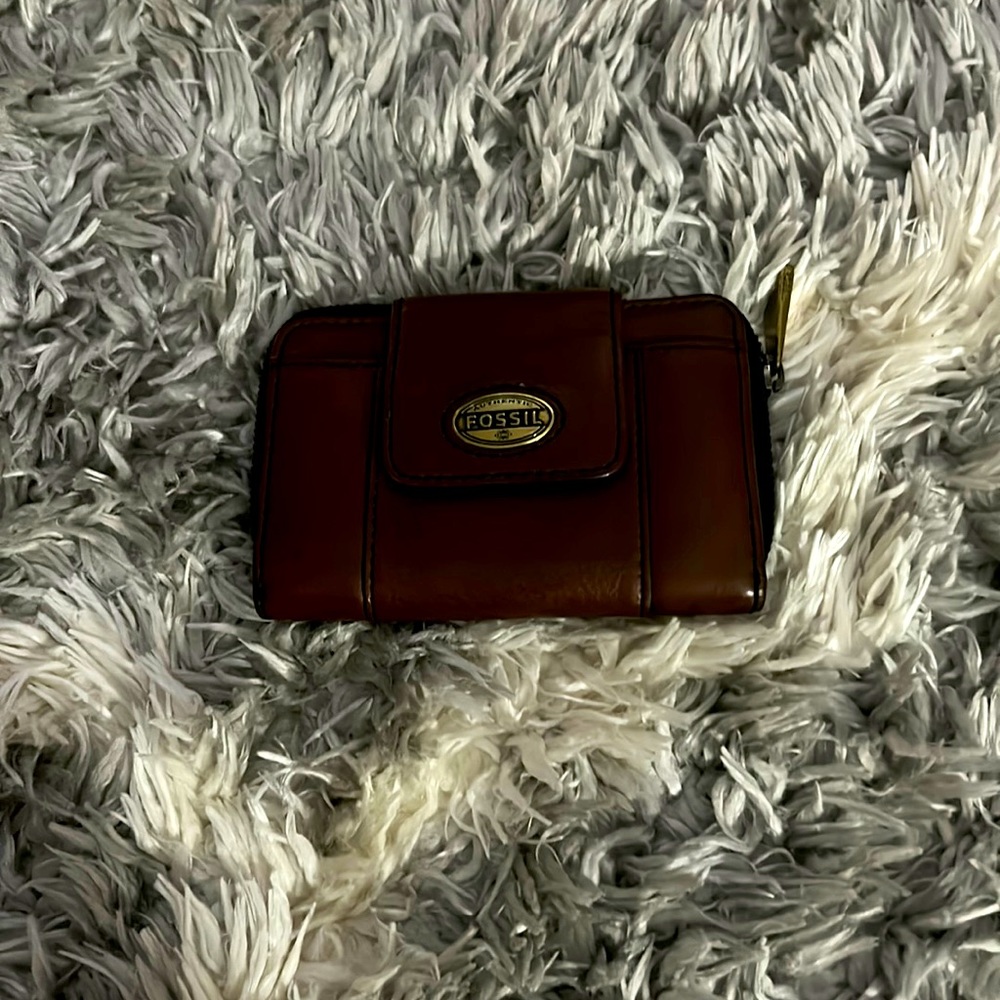 Fossil leather small wallet used good condition ,